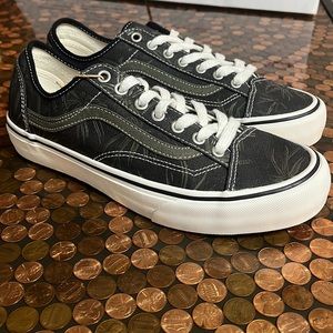Vans Black Palm Eco Theory unisex mens size 9 women’s size 10.5